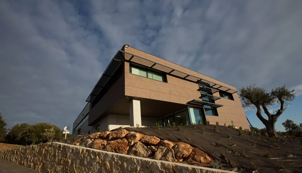 Siège et atelier ASM à Biot, Sophia-Antipolis